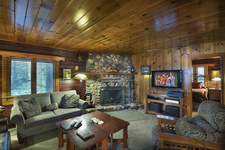 Sugar Pine Suite