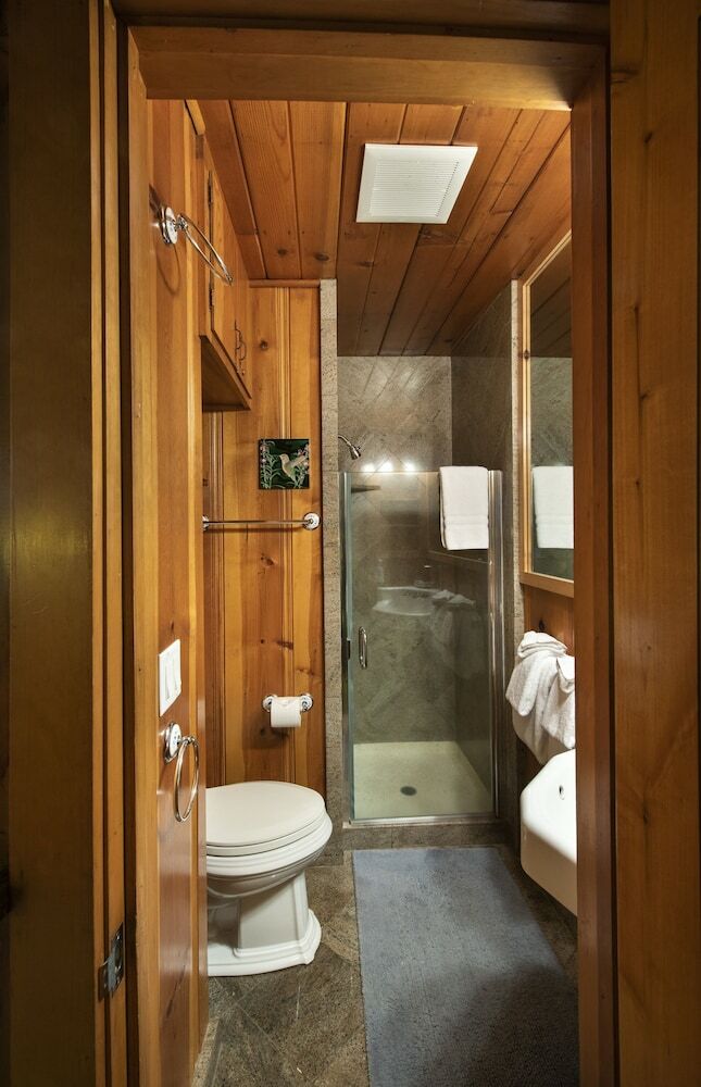 Sugar Pine Suite