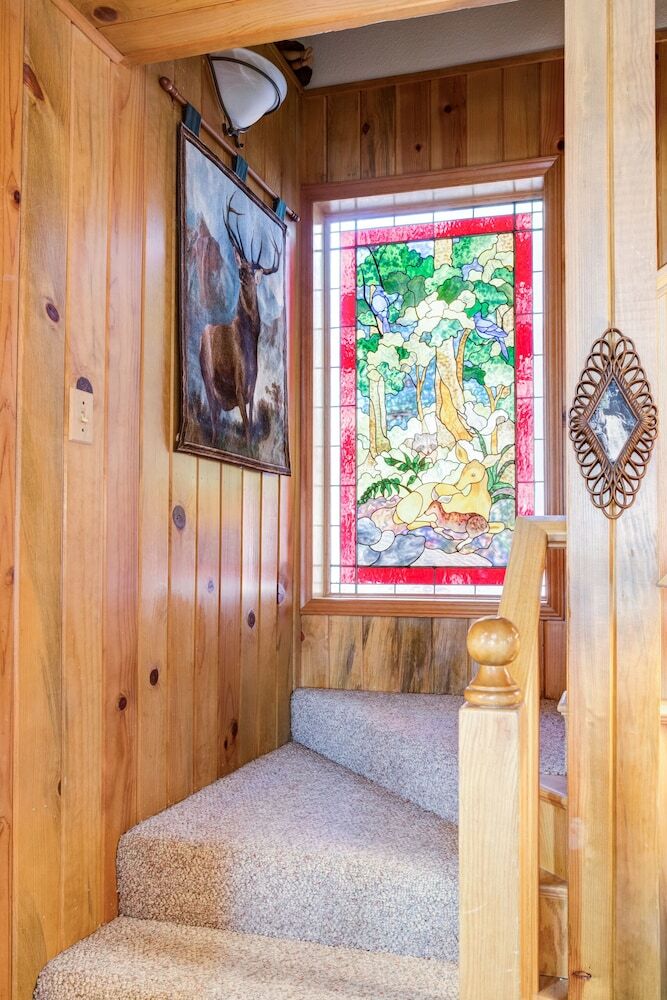 Cedar Lodge