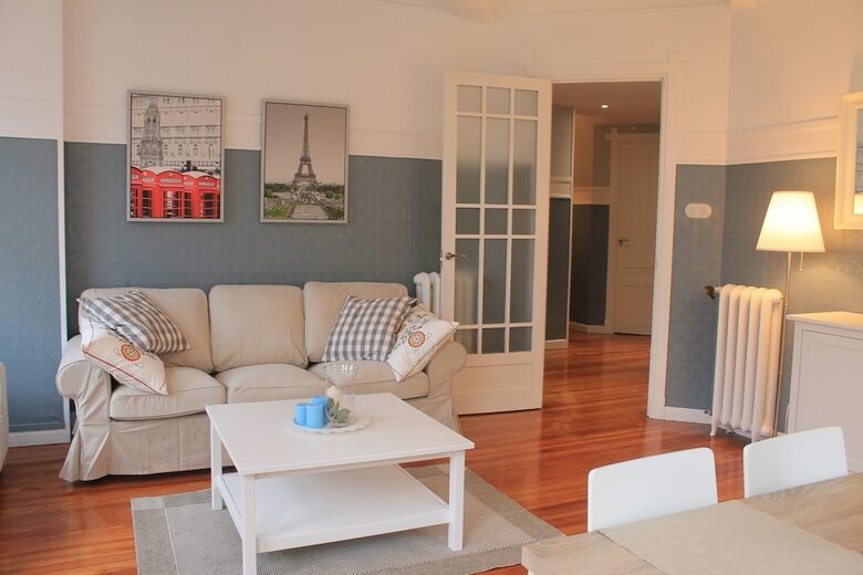 Royal Apartment By People Rentals