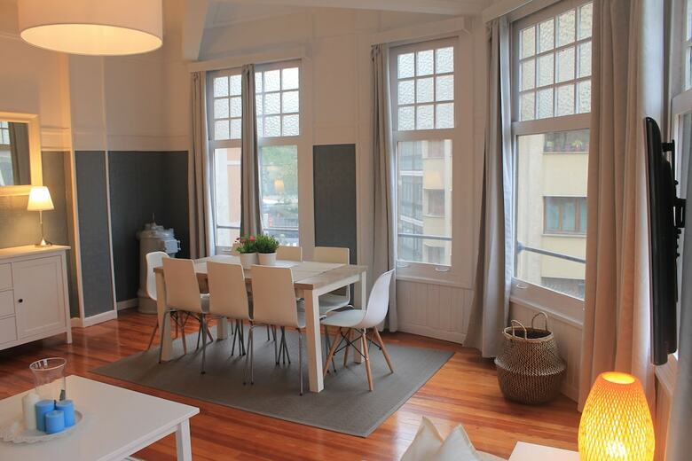 Royal Apartment By People Rentals