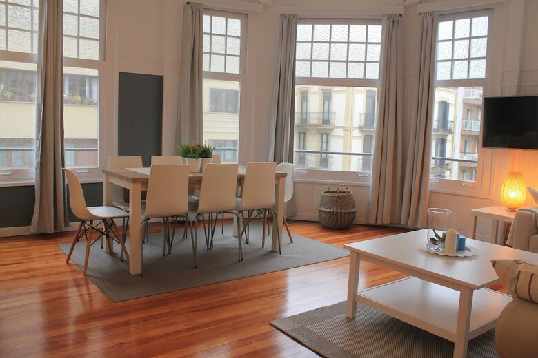 Royal Apartment By People Rentals