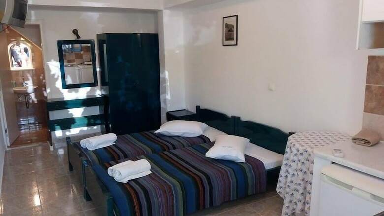 Sea View Apartments & Studios