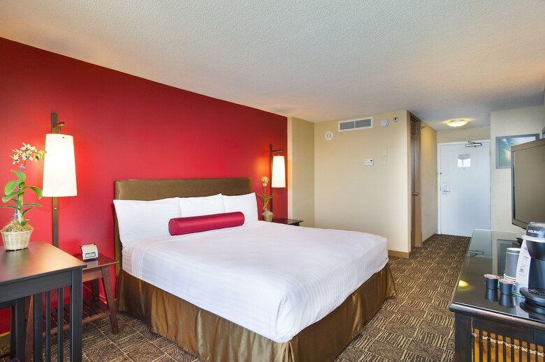 Aston Waikiki Beach Hotel