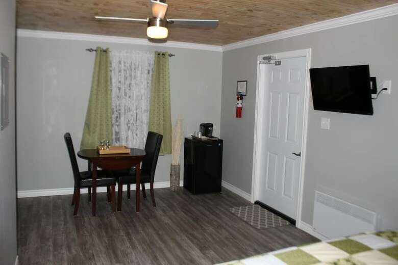 Motel Raleigh Rooms