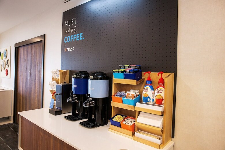 Hotel Holiday Inn Express And Suites Halifax - Dartmouth