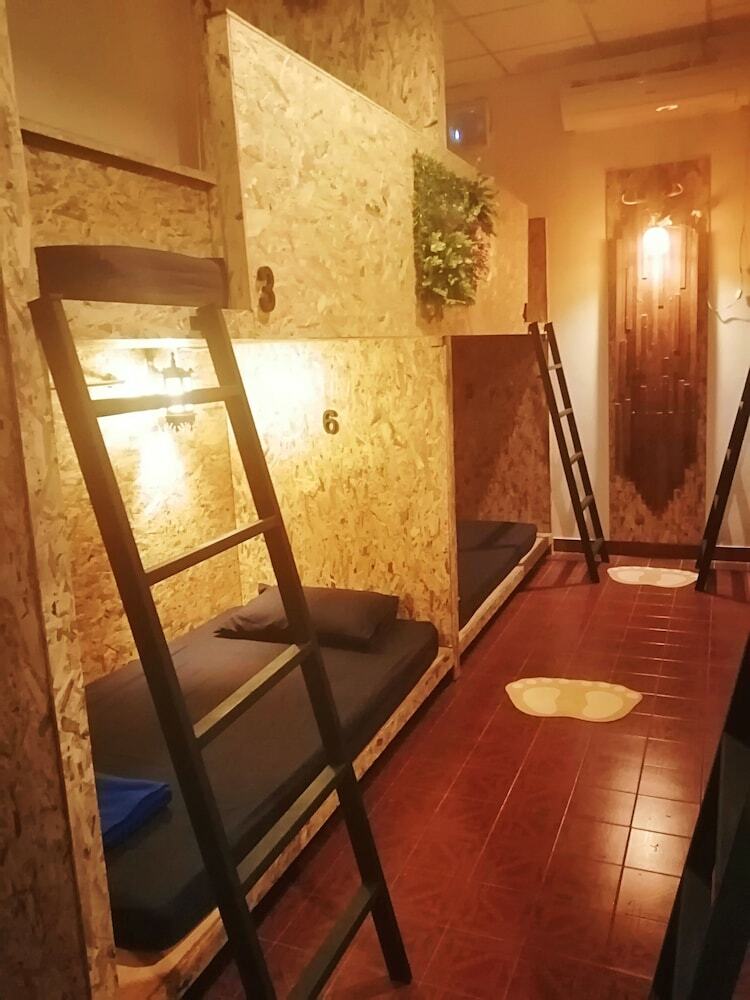 Hostal Roen 79 - Hostel