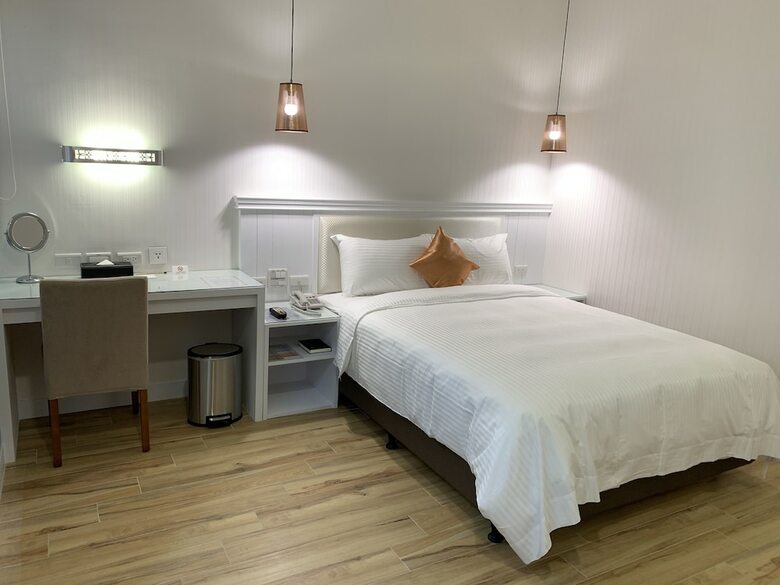 Joy Hotel
