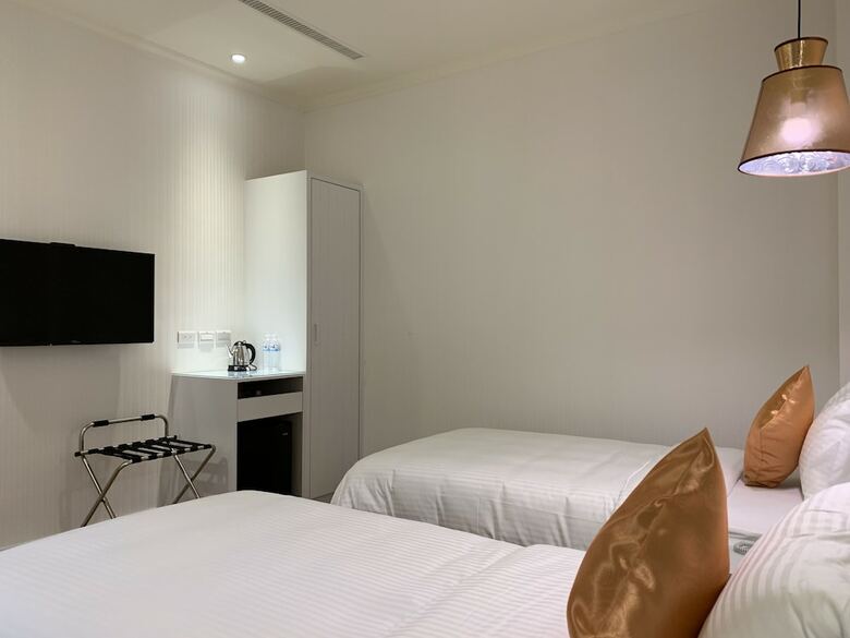 Joy Hotel