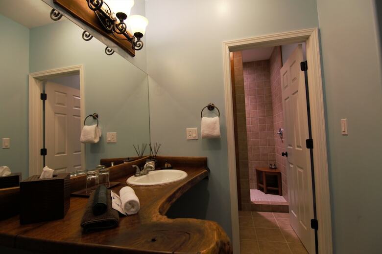 Bed & Breakfast Makanda Inn & Cottages