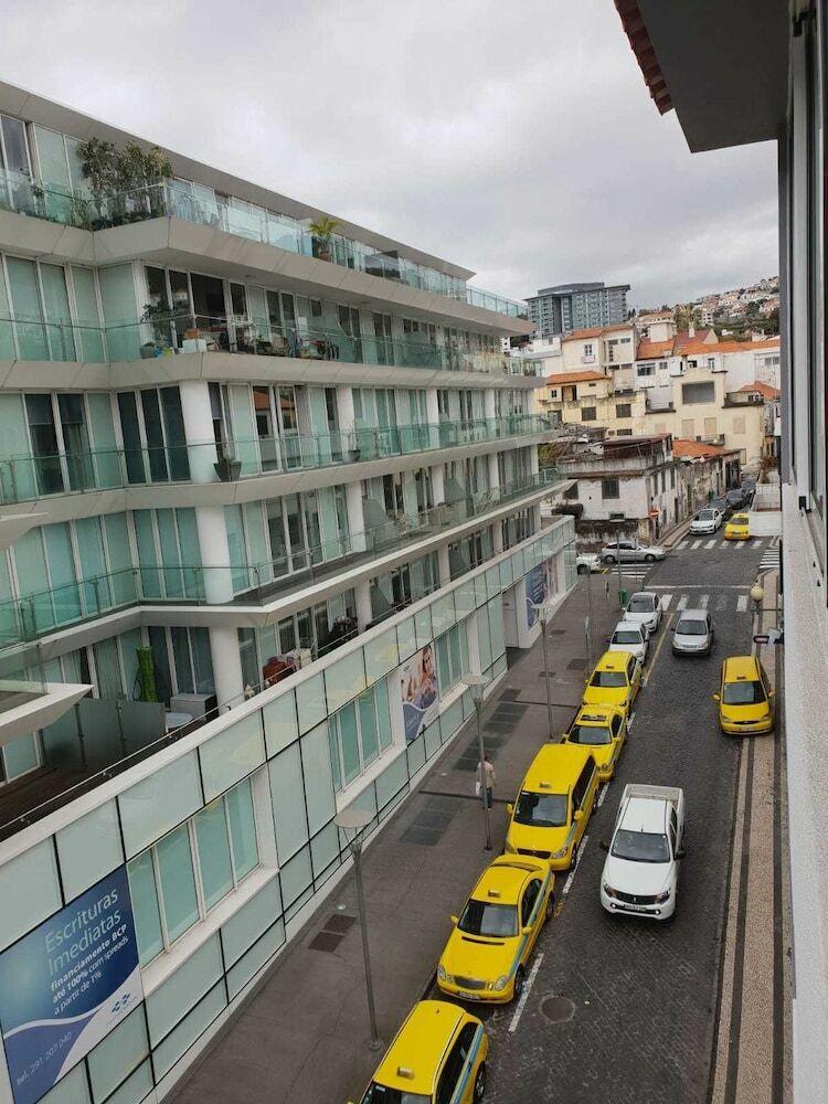 Apartamentos Funchal Paradise