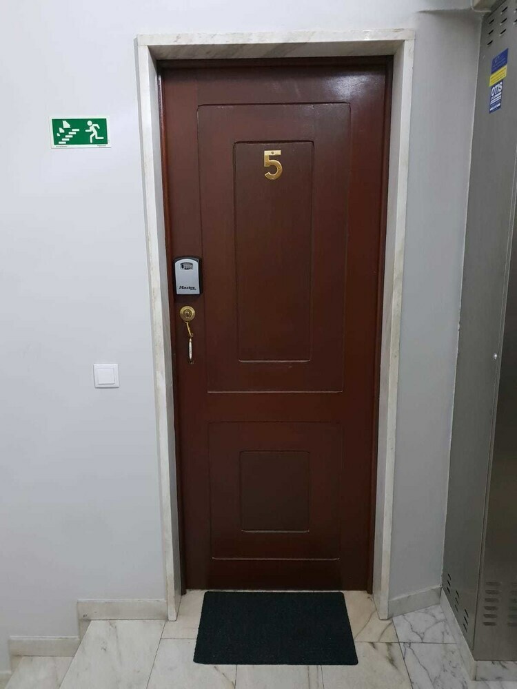 Apartamentos Funchal Paradise