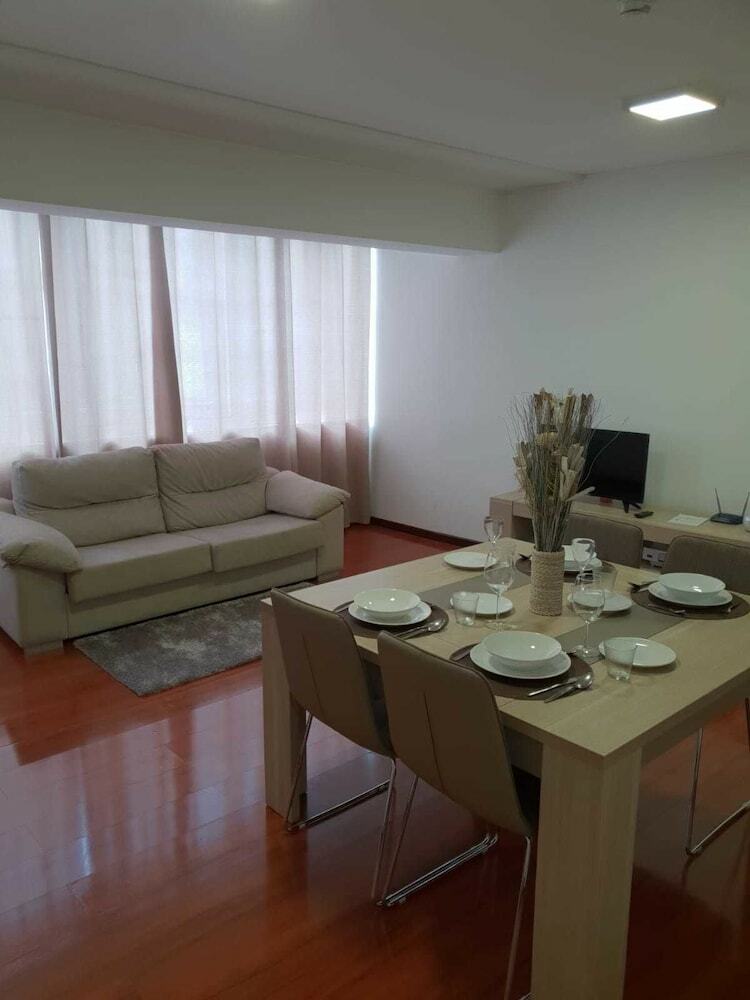 Apartamentos Funchal Paradise