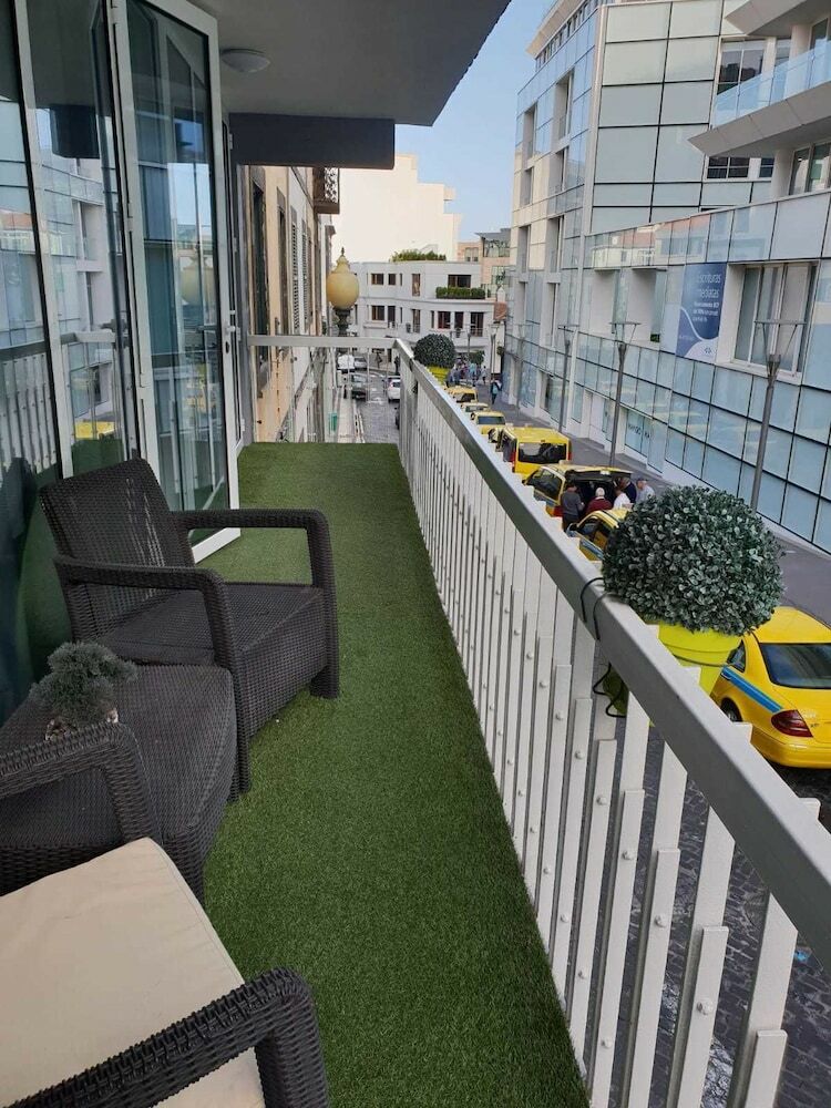 Apartamentos Funchal Paradise