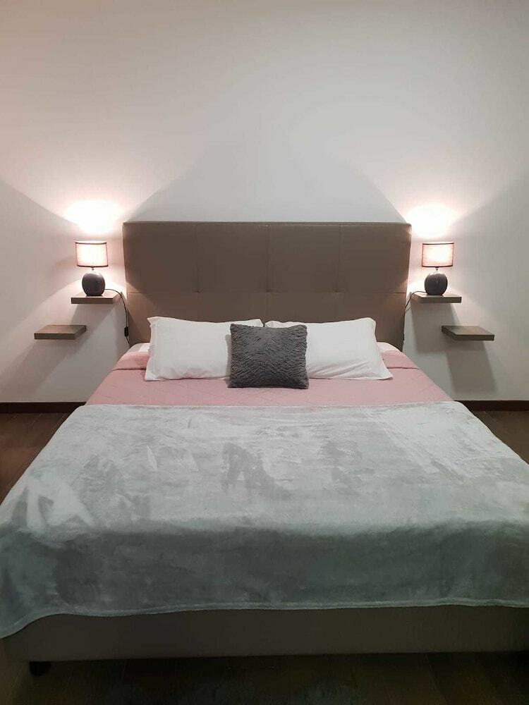 Apartamentos Funchal Paradise