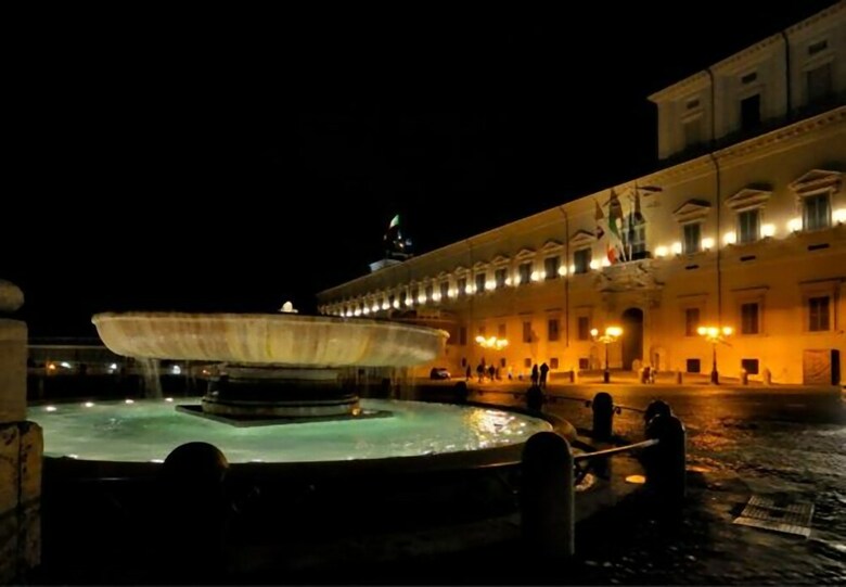 Rome Trevi Fountain Apartment