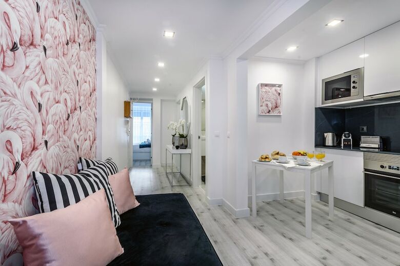Prata Downtown Luxury Apartment