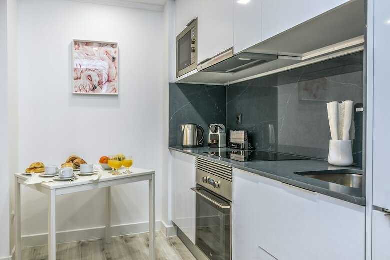 Prata Downtown Luxury Apartment