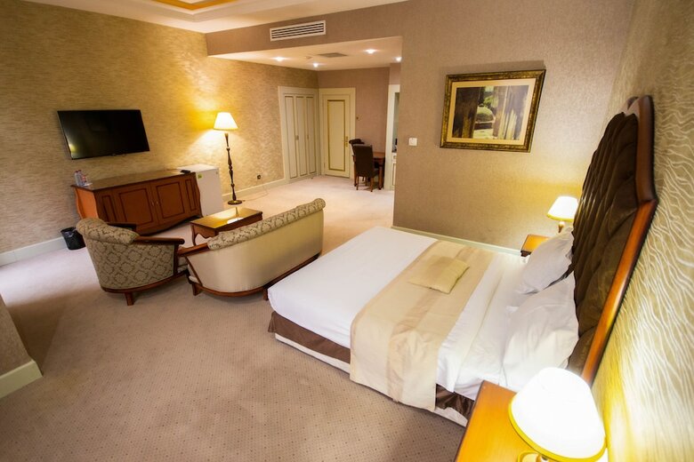 Hotel Sapphire Inn