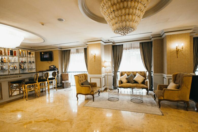Hotel Sapphire Inn