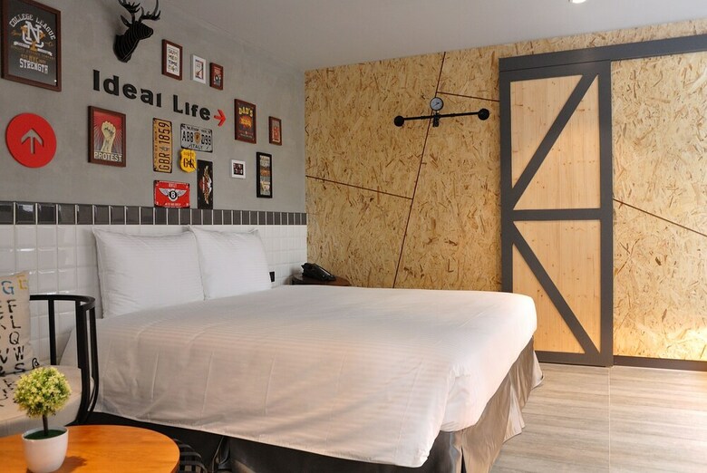 Fengjia K Hotel