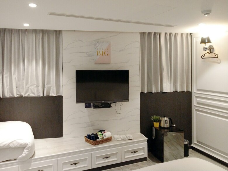 Fengjia K Hotel