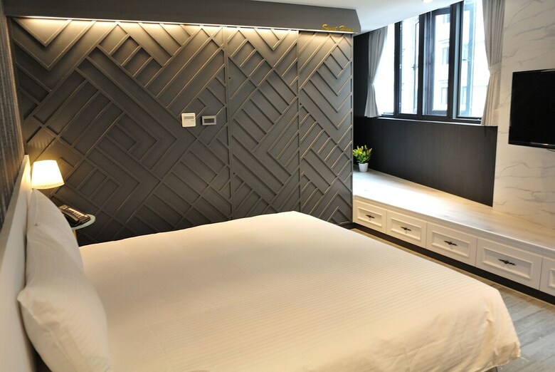 Fengjia K Hotel