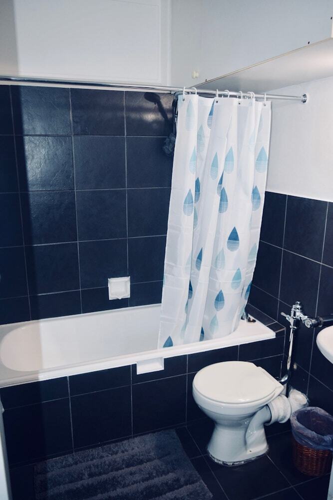 Studio Apartment With Balcony In Central Business District