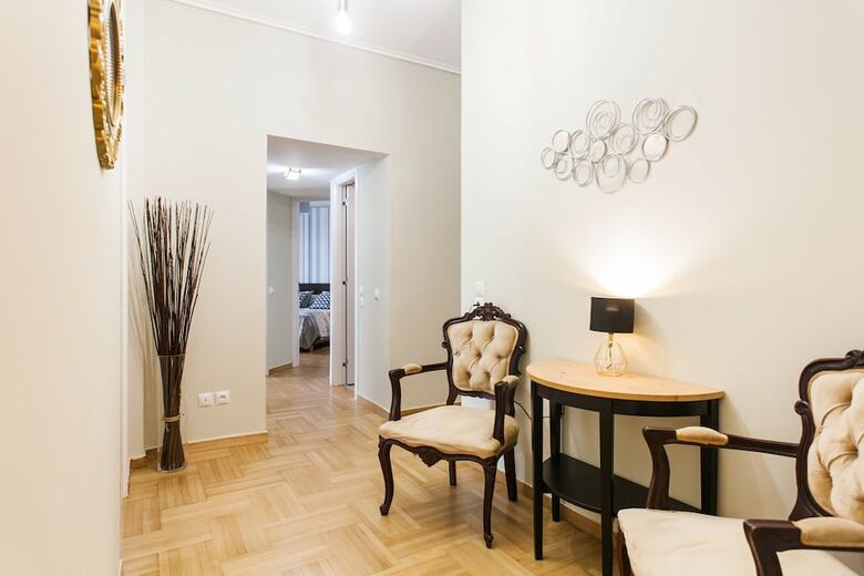 High Class Huge Central Apartment