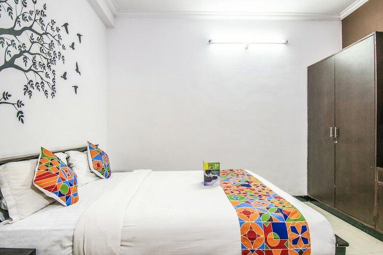 Hotel Fabexpress Gmr Grand 18