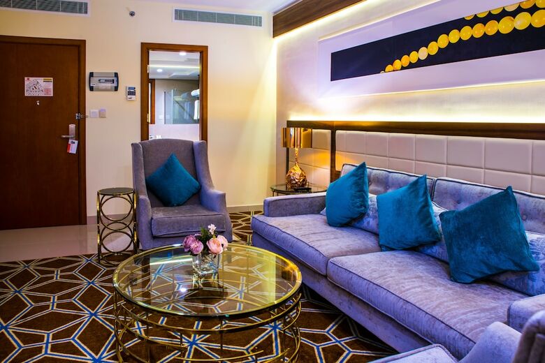 Al Murjan Crom Hotel