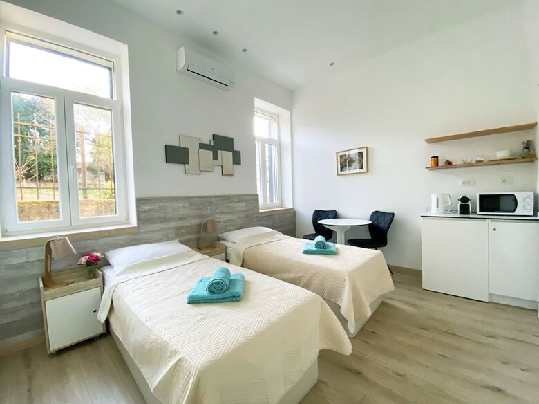 Hotel Studio Rose On Rokova Street -