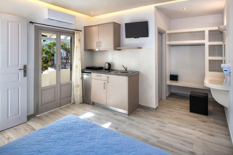 Aparthotel Villa Eleftheria
