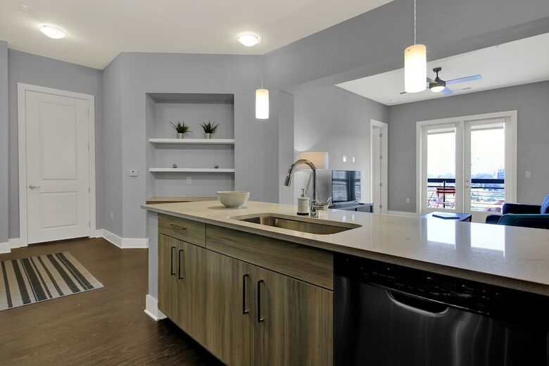 Kasa Charlotte Uptown Apartments