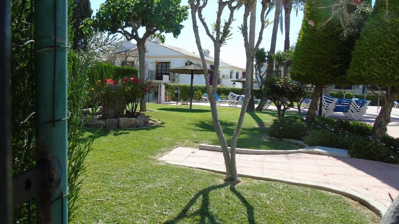 Apartamentos Laguna Playa Vera Coast
