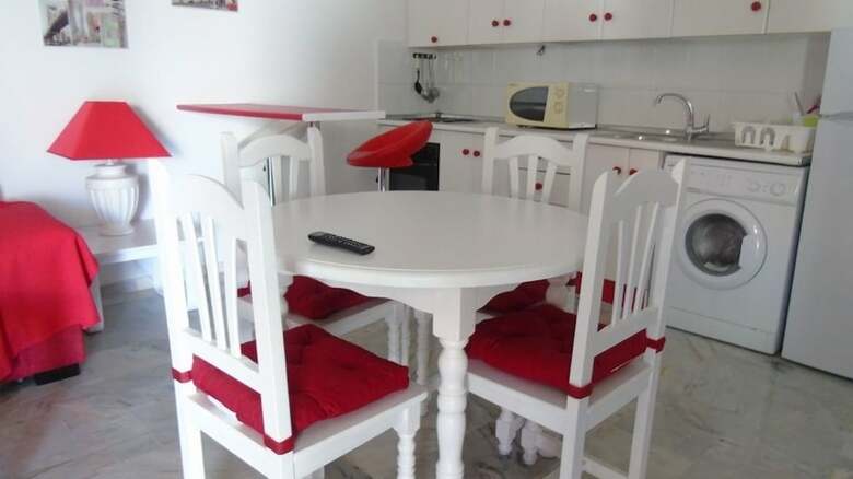 Apartamentos Laguna Playa Vera Coast