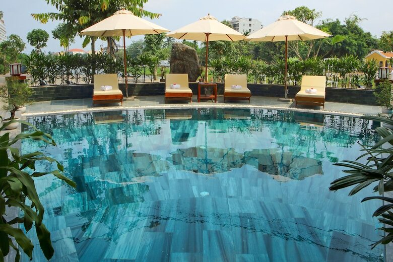 Hotel Threeway Riverside Villa