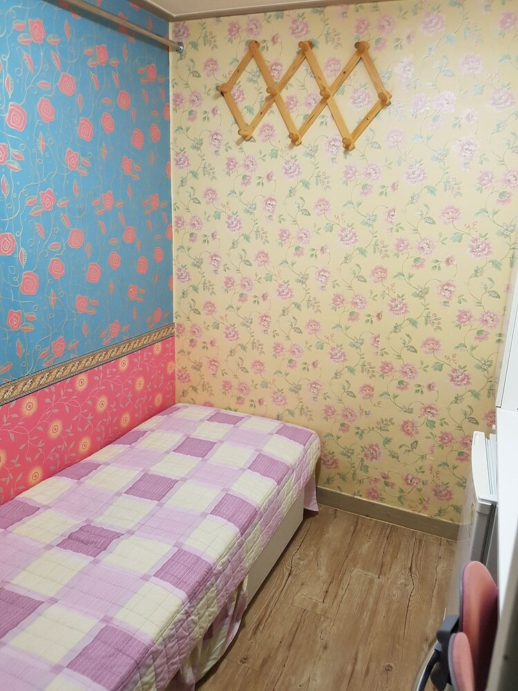 Hotel Merdiang Livingtel Single Room
