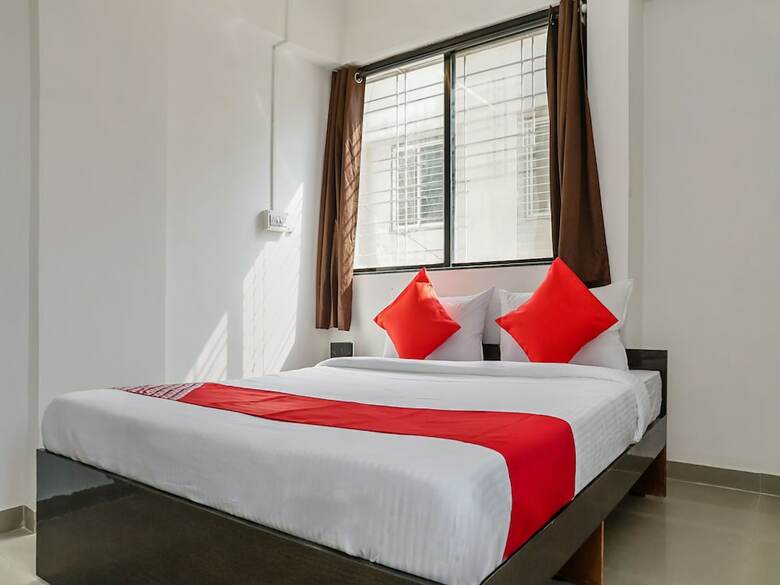 Oyo 24143 Flagship Hotel Blue Orchid