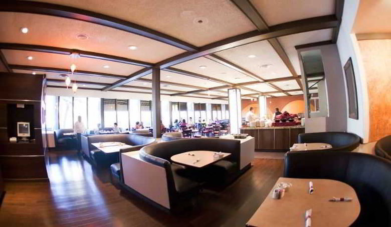 Anaheim Plaza Hotel