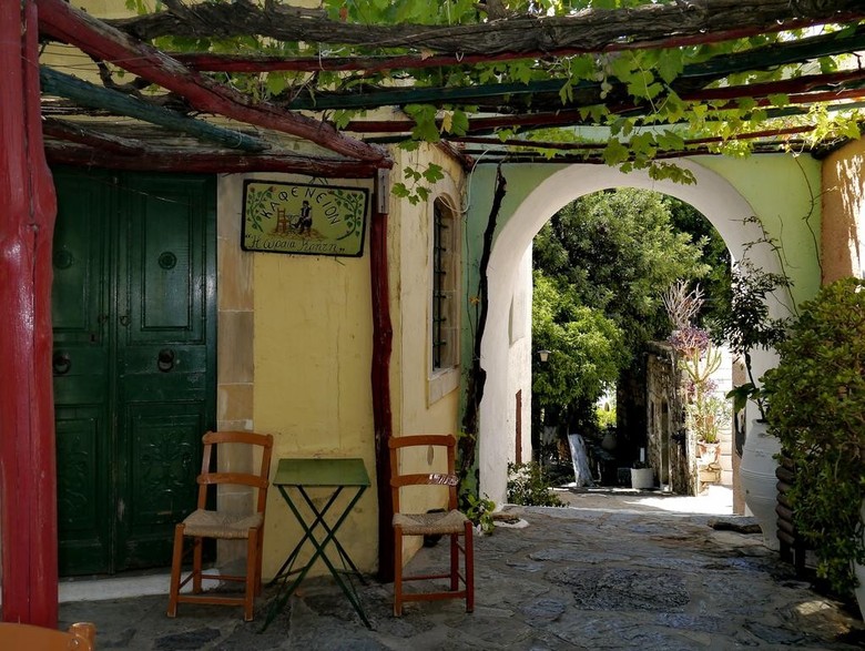 Hotel Arolithos Traditional Cretan Village