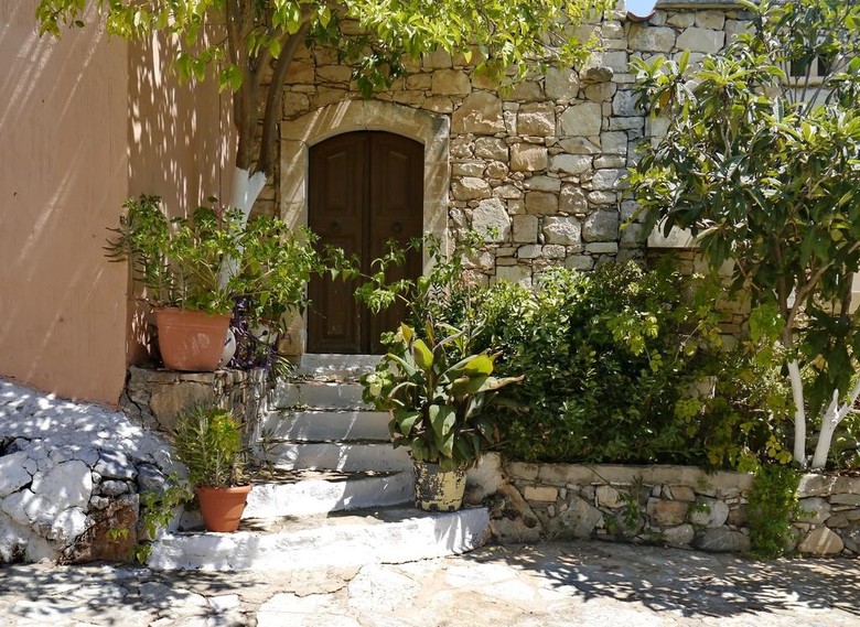 Hotel Arolithos Traditional Cretan Village