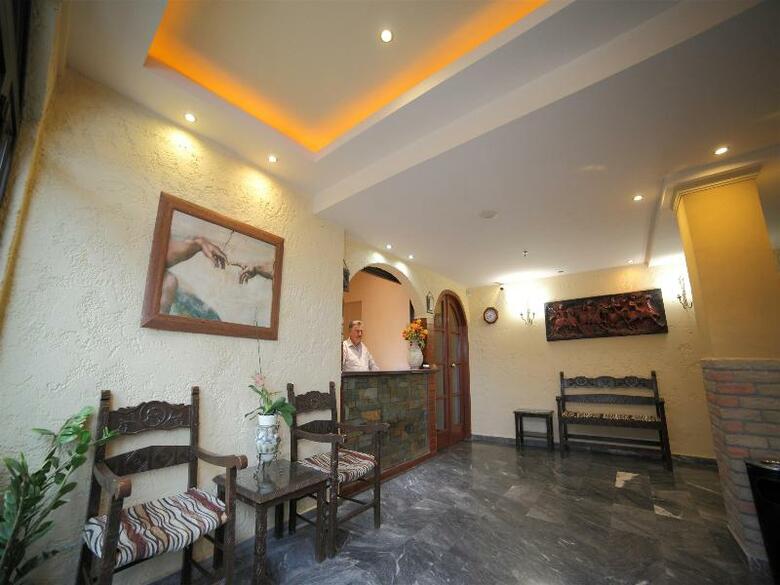 Hotel Erato