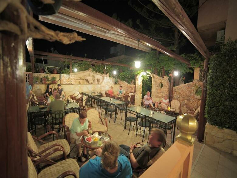 Hotel Erato