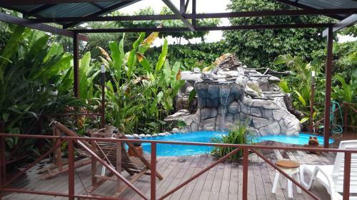 Inn Jimenez Bed & Breakfast