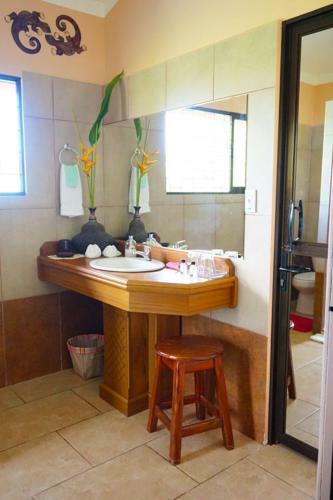 Inn Jimenez Bed & Breakfast