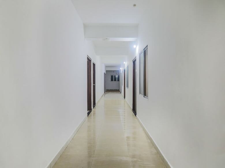 Hotel Oyo Flagship 15828 Neexotica