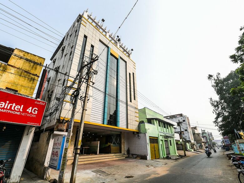 Hotel Oyo 3229 Balaji Grand