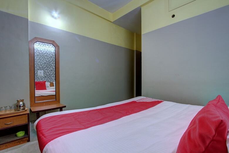 Oyo 22503 Hotel Residency Gate