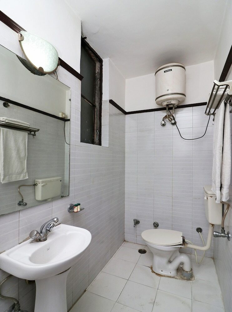 Oyo 24788 Hotel Samrat